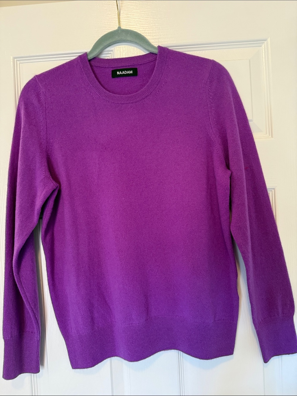NAADAM Women’s Vibrant Purple Crewneck Cashmere Sweater
